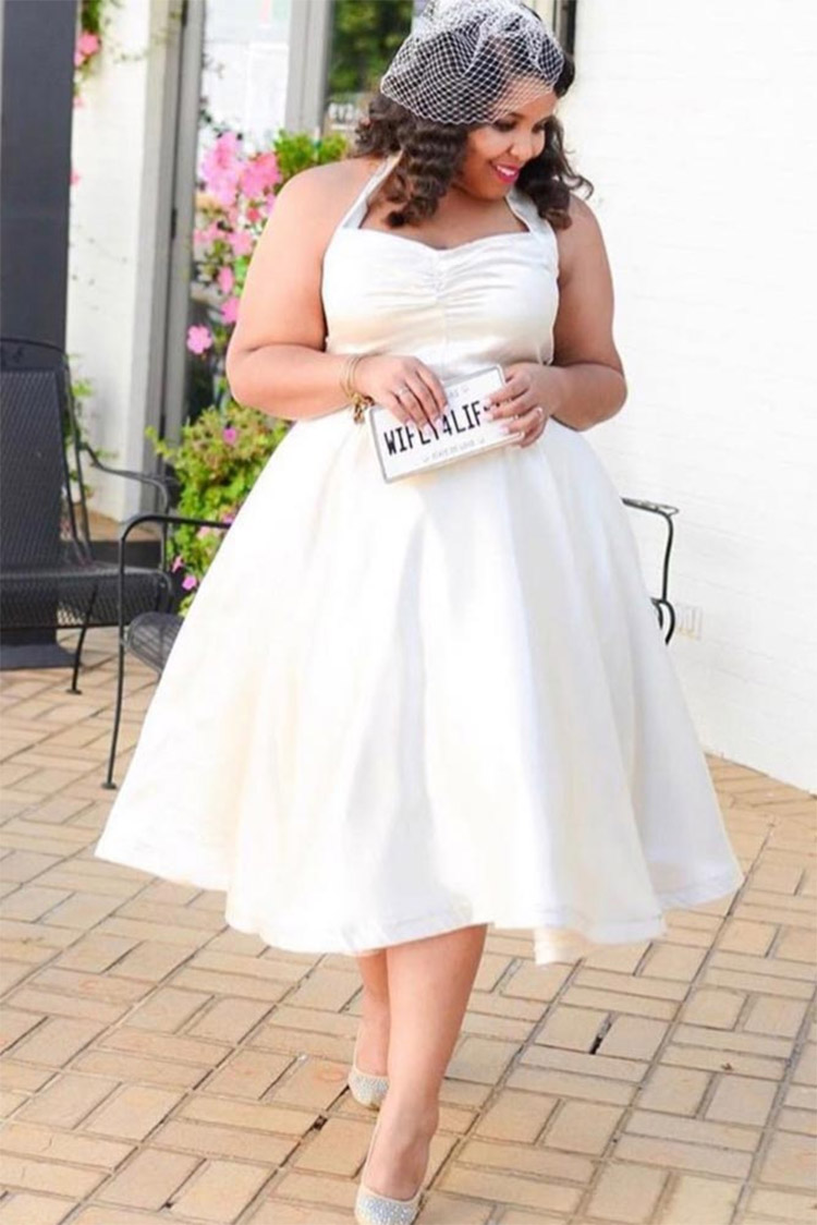 20 Best Plus-Size Short Wedding Dresses for a Playful Look