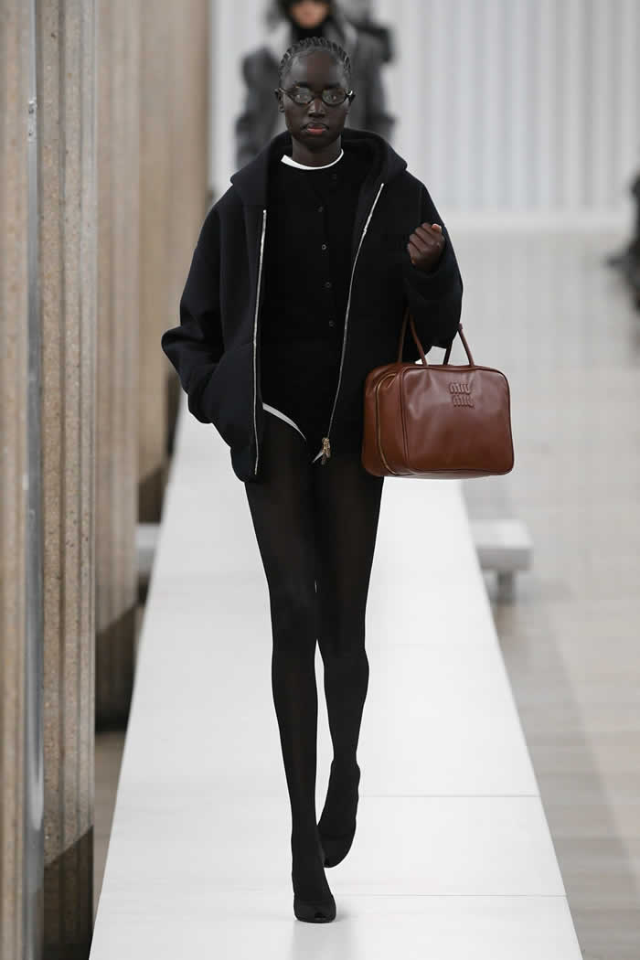 Miu Miu Fall 2023 Ready-to-Wear Collection (35)