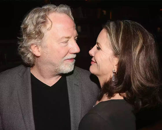 Timothy Busfield and wife Melissa Gilbert
